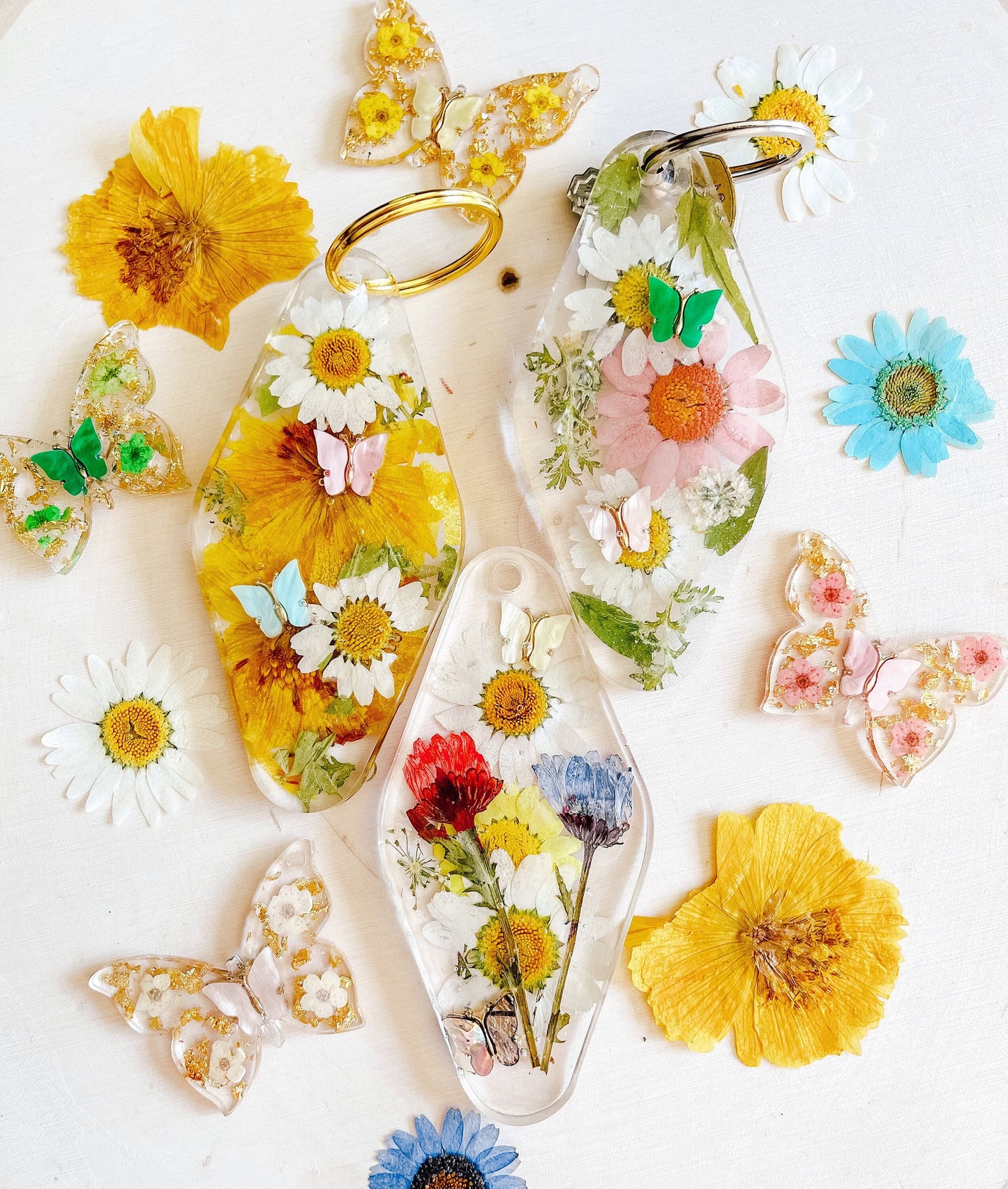 Resin floral keychain