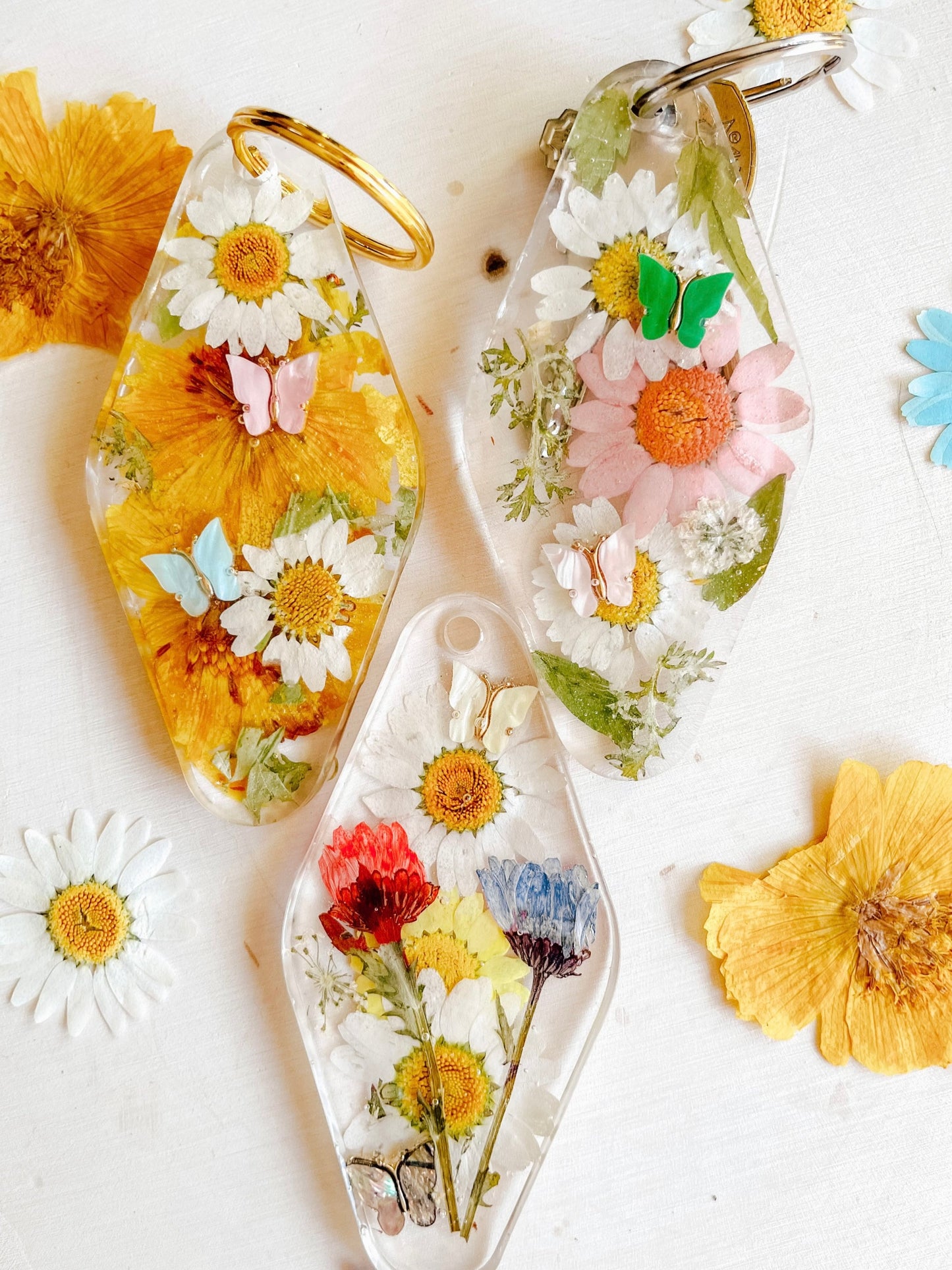 Resin floral keychain